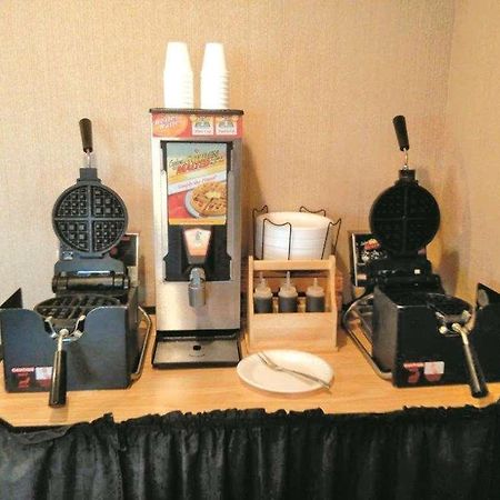 La Quinta Inn By Wyndham Detroit Southgate Eksteriør billede