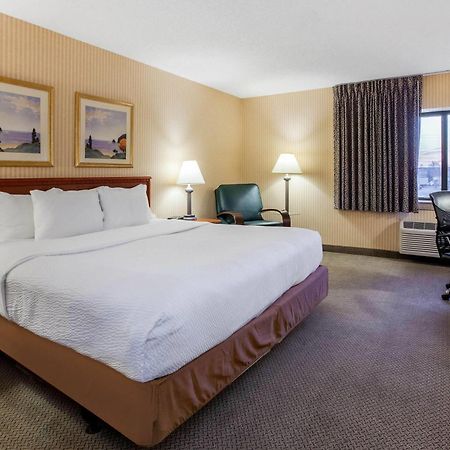 La Quinta Inn By Wyndham Detroit Southgate Eksteriør billede